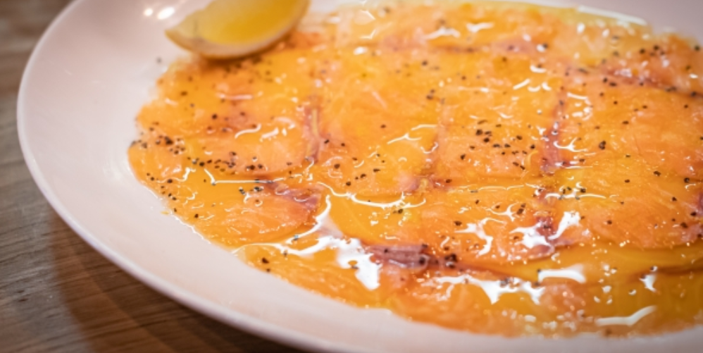 Salmon carpaccio